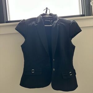 7th Ave buttoned cap sleeve w shoulder pads